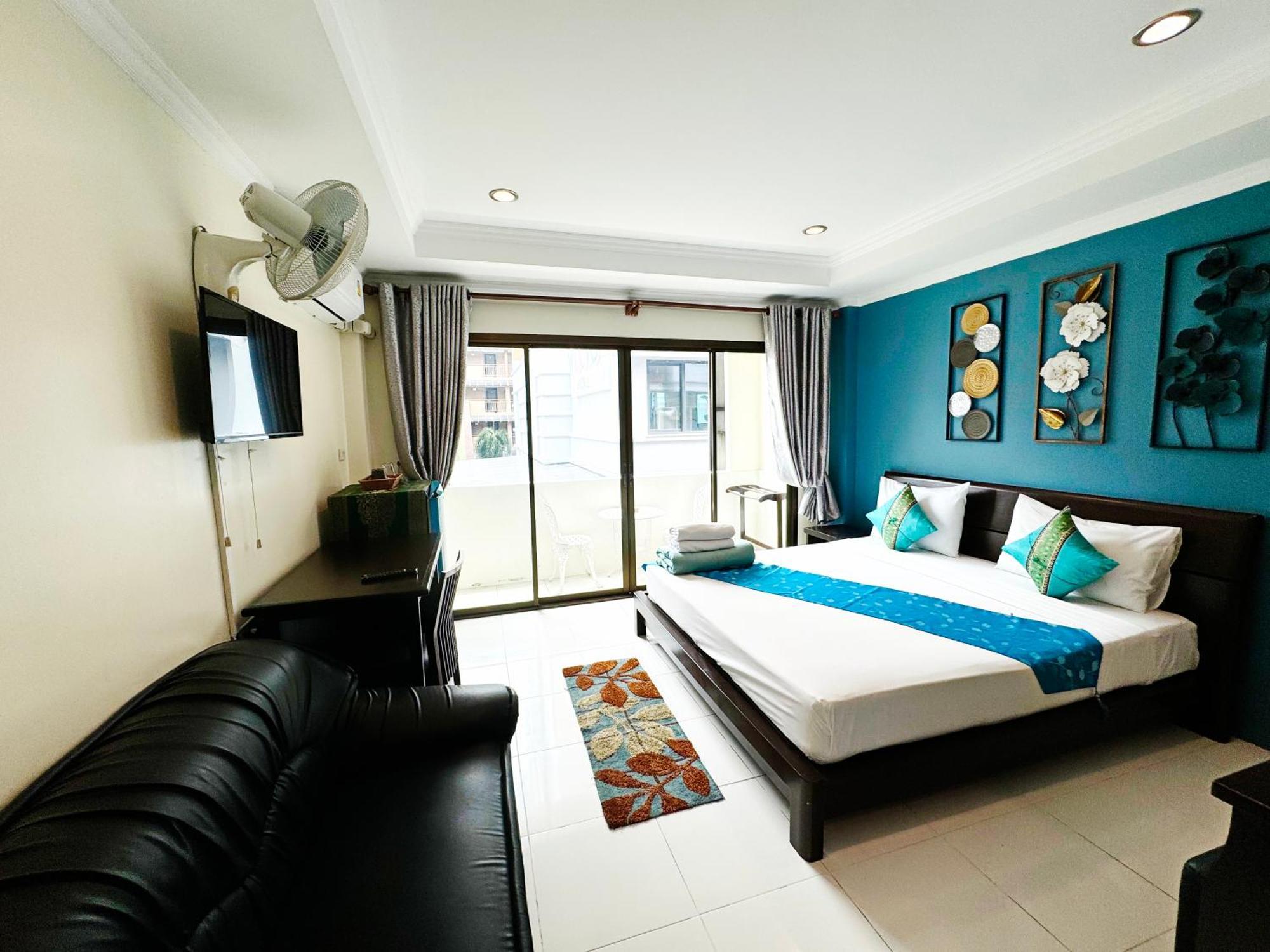Sky Silk Decoration House Hotel Patong Exterior foto