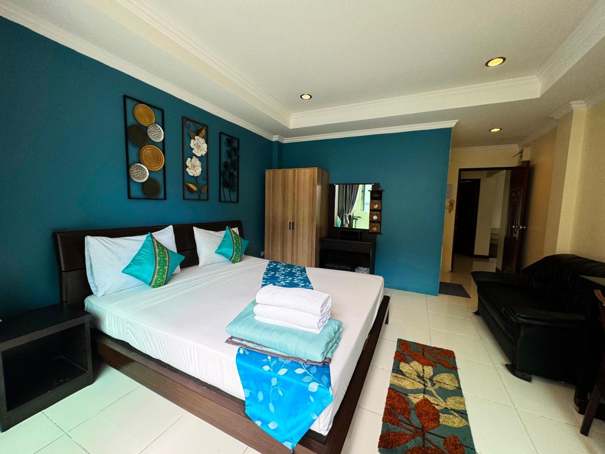 Sky Silk Decoration House Hotel Patong Exterior foto